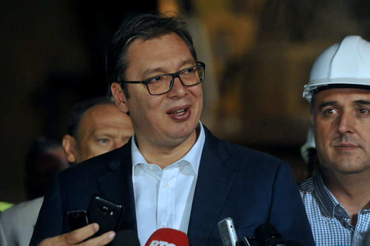 Vučić: Niko ne može da gazi dostojanstvo Srbije