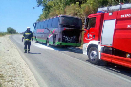 Zapalio se autobus iz Gacka u blizini Herceg Novog
