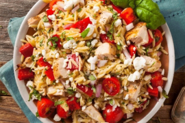 Salata sa rižom i piletinom