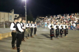 "Smotra folklora" u Kozarskoj Dubici okupila 150 učesnika