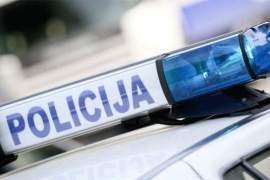 U saobraćajnoj nezgodi povrijeđeno sedam lica, od kojih troje djece
