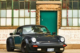 Kanađanin vozi isti Porsche 911 Turbo 42 godine