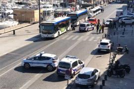 Autotomobil udario u autobuske stanice u Marseju, jedna osoba poginula