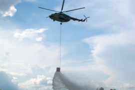 Helikopter Oružanih snaga BiH gasi požare kod Čapljine i Čitluka