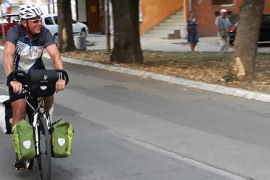 Dobojlija Mladen Malić biciklom od Doboja do Pariza i nazad