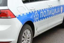 Dvomjesečna beba povrijeđena u direktnom sudaru škode i mercedesa
