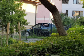 'Sin policajca se tukao i sletio autom u dvorište'