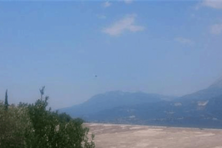 Požar na Dinari širi se prema granici sa Hrvatskom