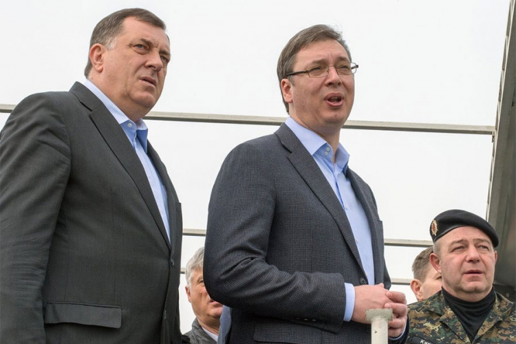 Informer: Hrvati spremali napad dronom na Vučića i Dodika
