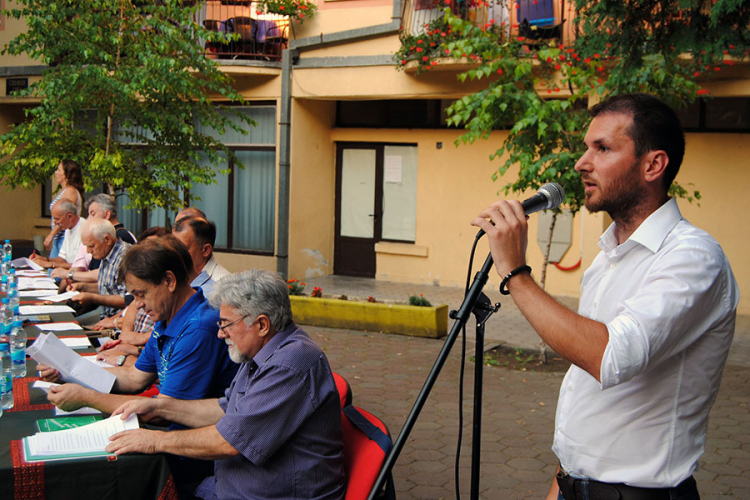 Festival humora u Zvorniku: Aforističari ispravljali "krivu Drinu"