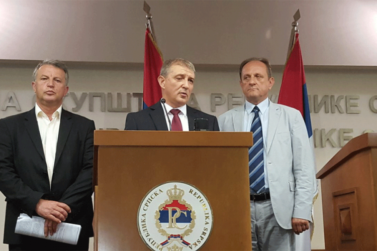 Predstavnici opozicije podnijeli interpelaciju o stanju u zdravstvenom i penzionom sistemu RS