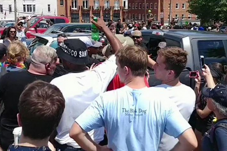 Haos u Virdžiniji na protestu desničara: Jedna osoba izgubila život