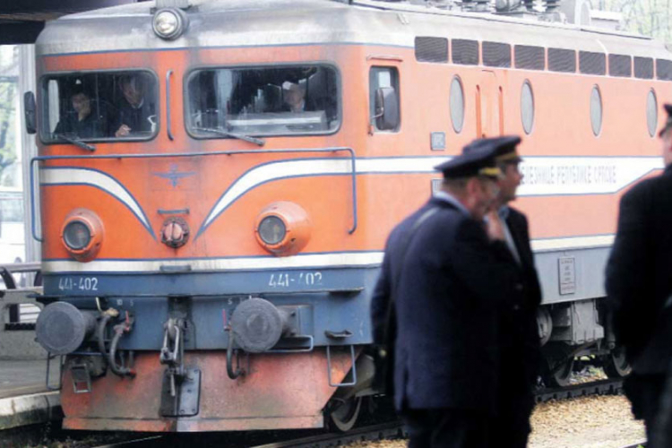 Veće plate pojedinim rukovodiocima u ŽRS