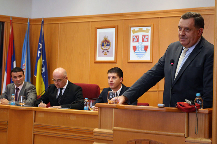 Dodik: Politika Srpske odbacivanje puta ka NATO savezu