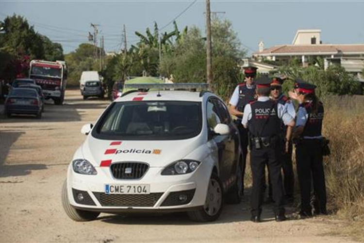 Novi incident u Španiji, policijska operacija u toku