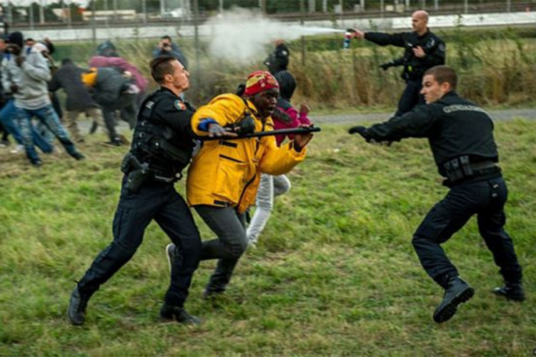 Masovna tuča migranata kod Kalea, 20 povrijeđeno