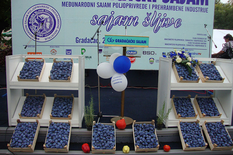 "Sajam šljive" okupio 300 izlagača