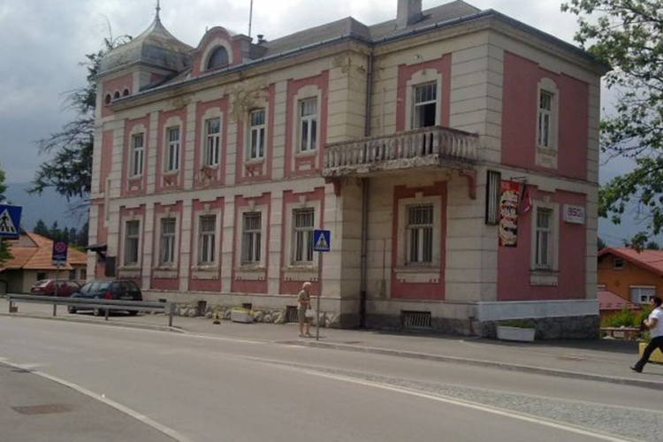 Prodali zgradu nakon 11 pokušaja