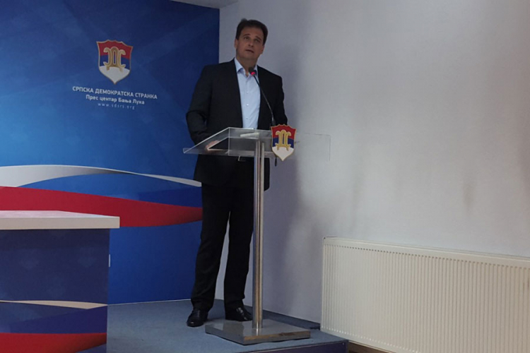 Govedarica: Spreman sam da se pobijem ako smijene Šnjegotu