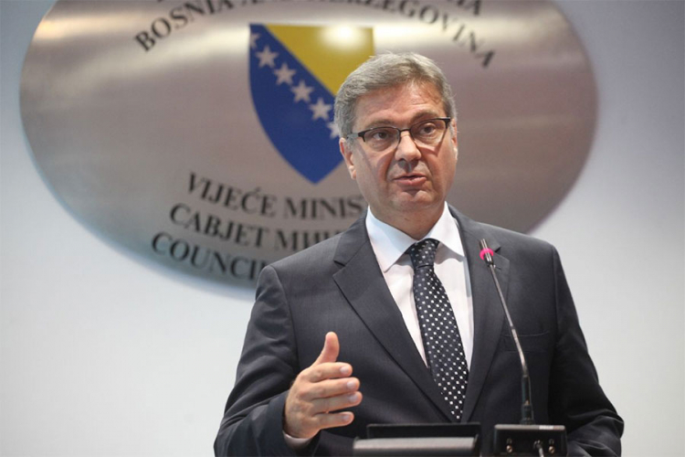 Zvizdić: Neutemeljene Dodikove tvrdnje da BiH nema pravo na imovinu