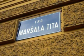 Tito skinut sa zagrebačkog trga