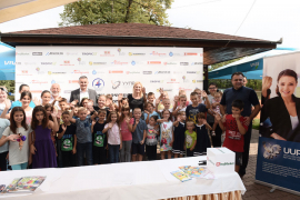 Za učenike iz višečlanih porodica školski pribor vrijednosti 7.500 ...