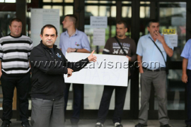 Radnici Željeznica RS ne odustaju od štrajka glađu