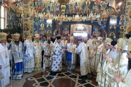 Ustoličen Episkop Fotije