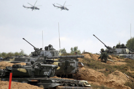 Putin nadgleda vojne vježbe, NATO zabrinut