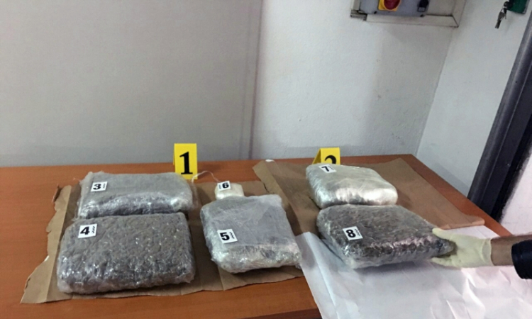 Kod Trebinjca u Banjaluci pronađeno 5 kilograma marihuane i 247.3 grama ekstazija