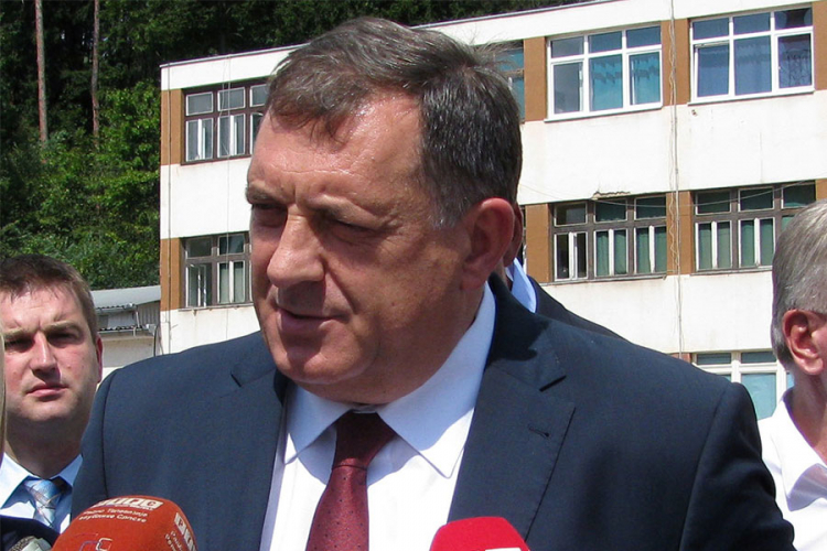 Dodik: Očuvati Referendum kao veliko dostignuće za Srbe u Srpskoj