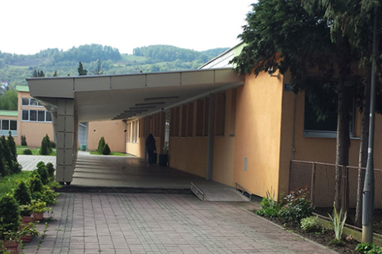 Pismo čitalaca: Djecu nećemo viđati 12 sati dnevno