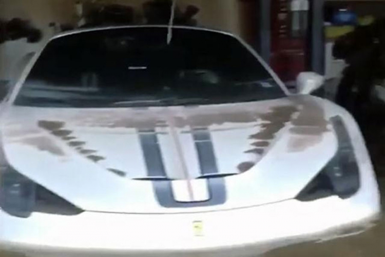 "Harvi" potopio Ferrarije, Mercedese