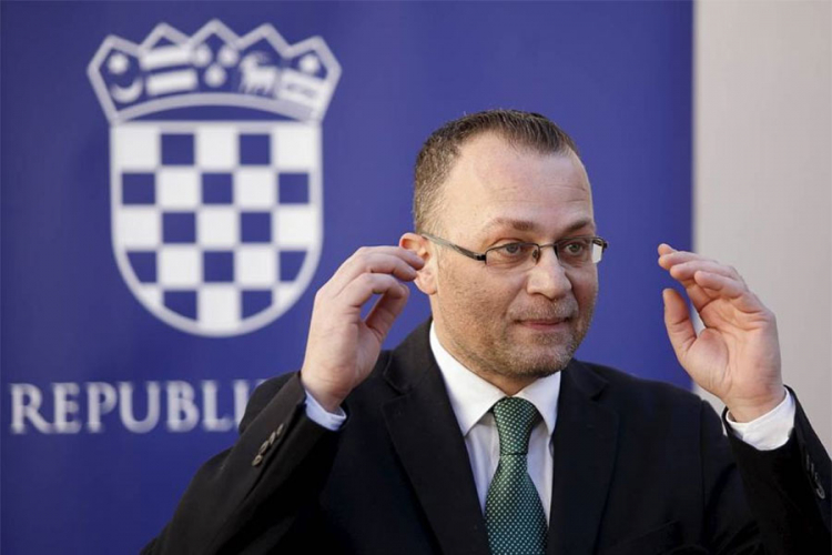 Hasanbegović: Ustaški pozdrav ne treba zabranjivati