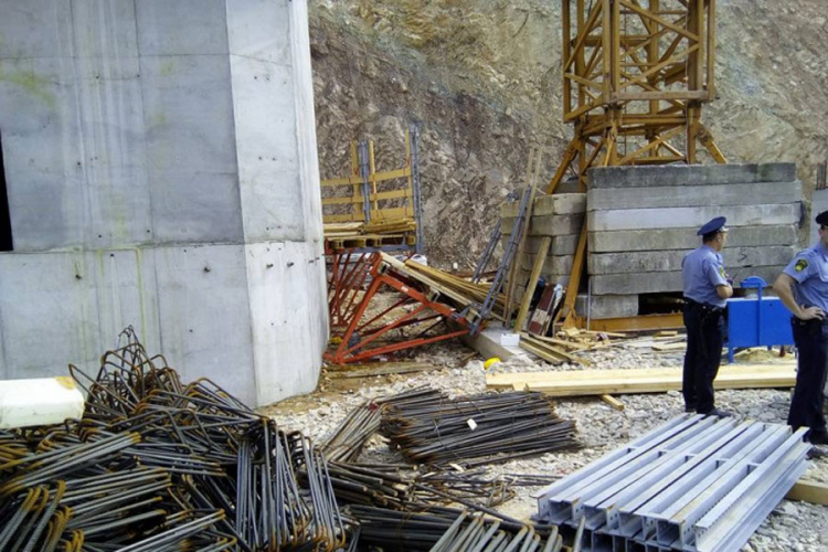 Nova nesreća tokom izgradnje koridora 5c: Radnik slomio kičmu i noge