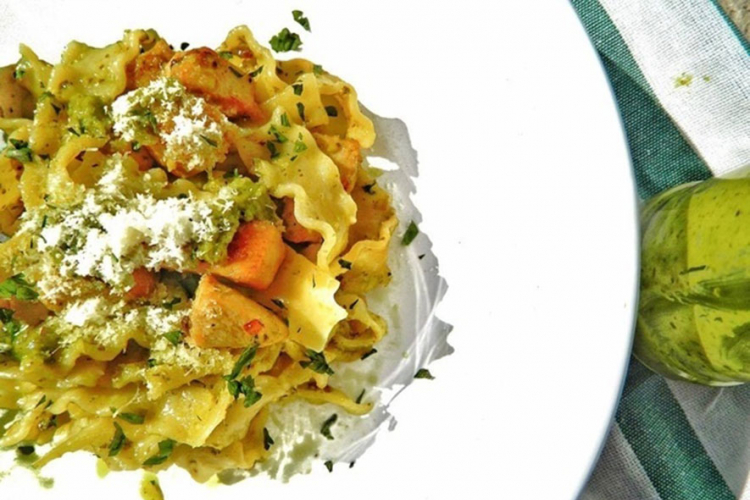 Tjestenina u pesto umaku