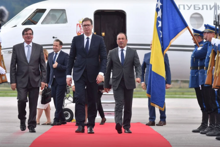 Vučić doputovao u Sarajevo