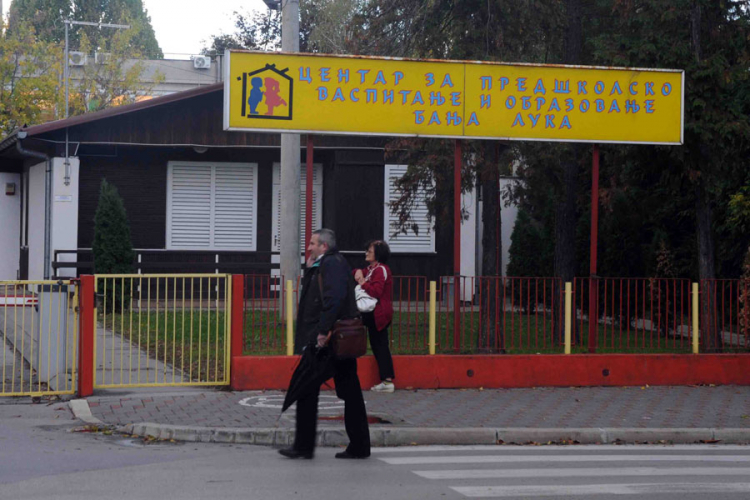 Pismo čitalaca: Vratite nam teta Slađanu