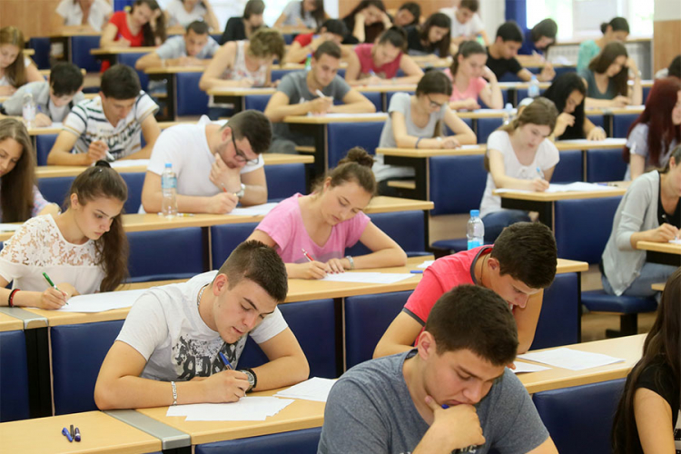 Na dva univerziteta u RS ostalo još oko 2.000 mjesta