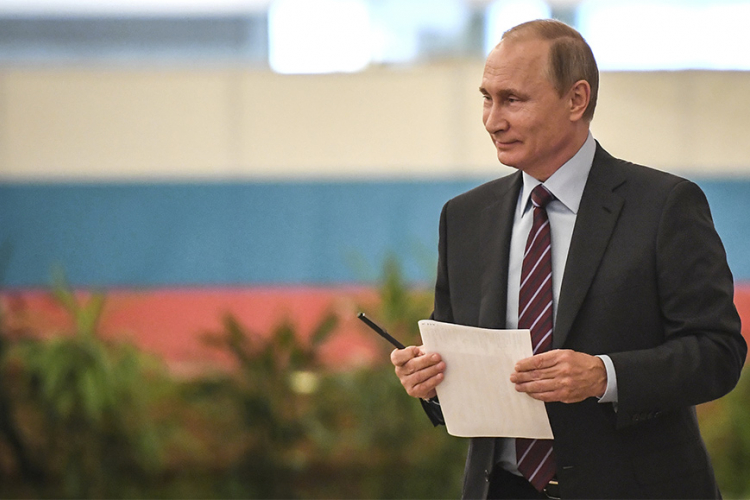 Putin o 11. septembru: Prekinuo sam sve i zvao Buša
