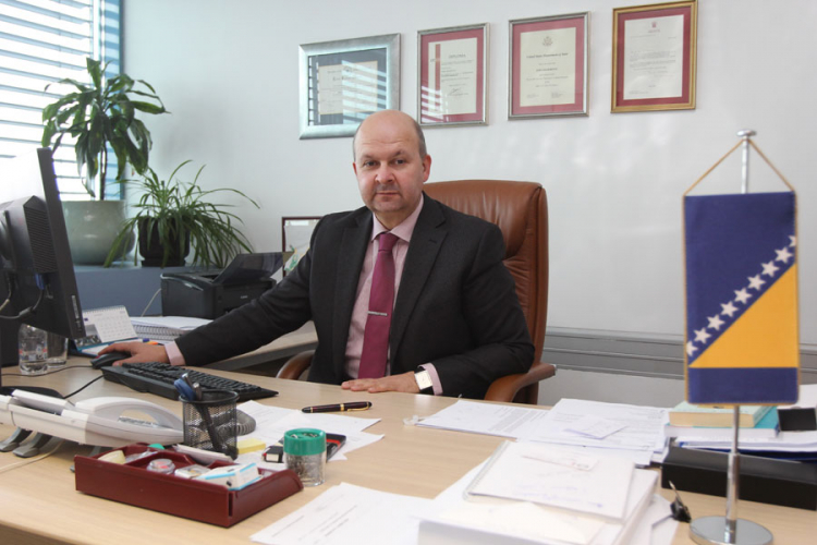Edin Dilberović za "Nezavisne": Licitiranje datumom ulaska u EU jalov posao