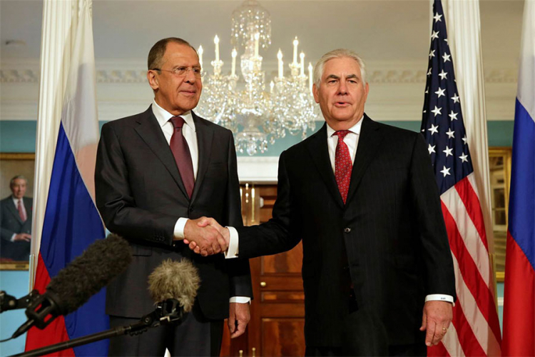 Tilerson i Lavrov razgovarali telefonom o situaciji u Siriji