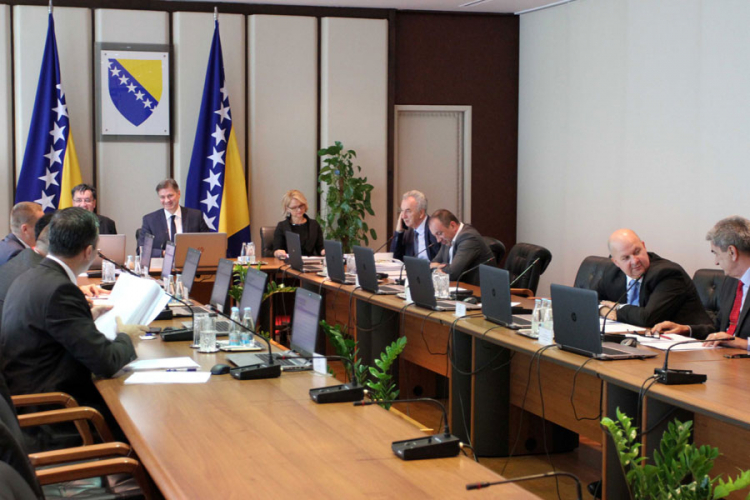 Šarović: Cilj pozitivna izvozna lista EU za izvoz pilećeg mesa