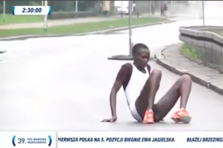 Drama Kenijke na 800 metara do cilja