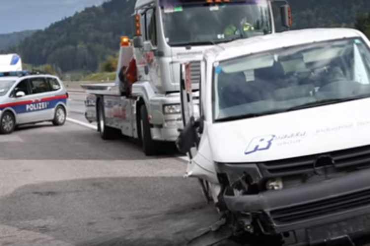 Dva radnika poginula u stravičnoj nesreći u Austriji: Državljani BiH bili u vozilu?