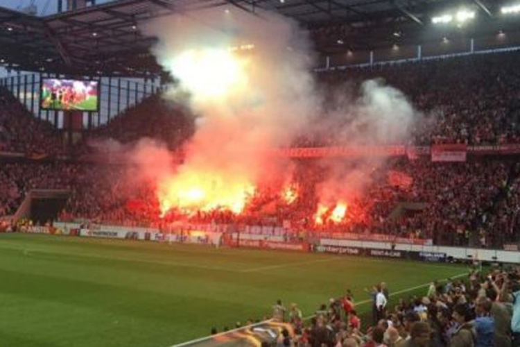 Zbog navijača UEFA priprema novu kaznu Zvezdi