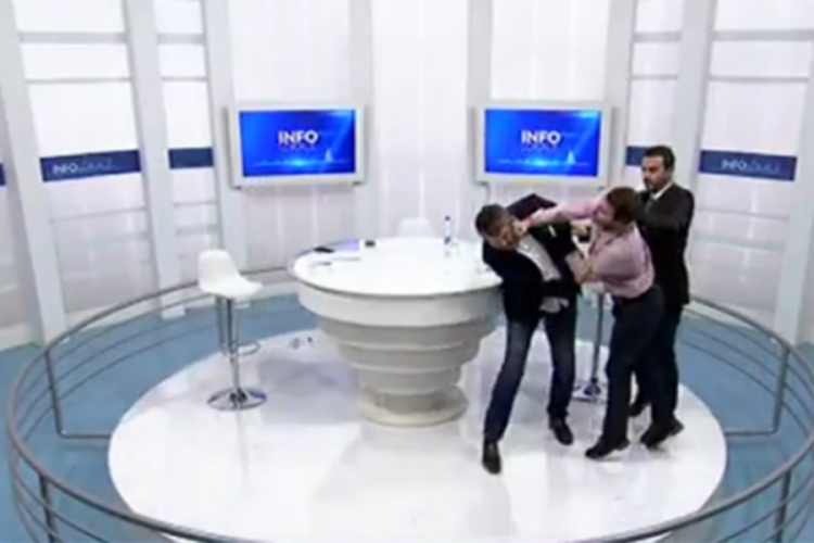 Poslanici iz Prištine se potukli tokom TV debate