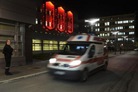 Dijete izašlo iz autobusa, udarilo ga policijsko vozilo