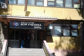 Četiri đaka izbačena iz Doma učenika u Doboju zbog incidenta