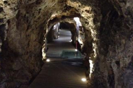 Iskopao tunel do kafane jer mu žena mnogo hrče